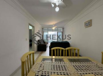 Foto · Apartamento com varanda a 1 quadra do mar na Praia das Pitangueiras à venda, Gua