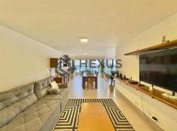 Foto · Apartamento reformado frente mar com varanda vista mar na Praia das Asturias, Gu