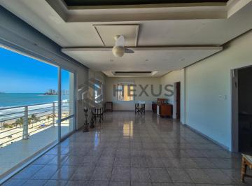 Foto · Apartamento frente mar reformado com varanda e lazer na Praia das Pitangueiras,