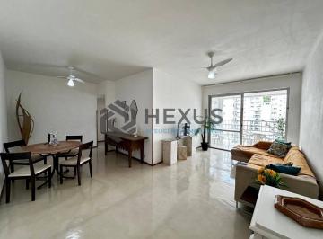 Foto · Apartamento reformado com varanda, vista mar, uma quadra da Praia das Pitangueir