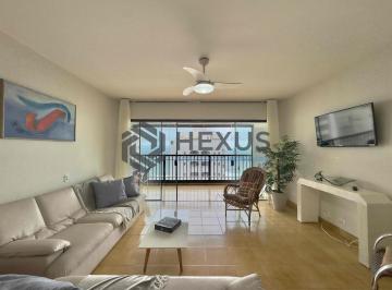 Foto · Apartamento com varanda e vista mar a uma quadra da Praia das Pitangueiras à ven