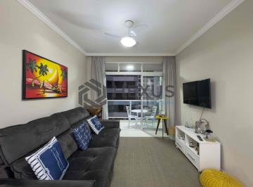 Foto · Apartamento com varanda, reformado, vista mar a uma quadra da Praia das Pitangue