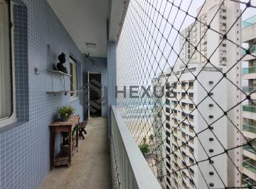 Foto · Apartamento com varanda e vista mar na quadra-mar da Praia das Pitangueiras