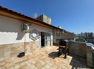 Foto · Cobertura Duplex reformado com varanda e lazer a 300m da praia na Enseada, Guaru