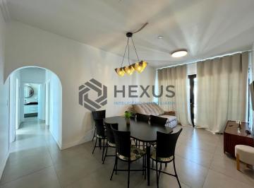 Foto · Apartamento reformado com varanda vista mar na beira mar da praia nas Pitangueir