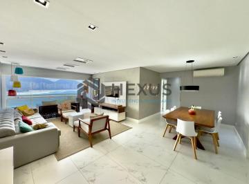 Foto · Apartamento reformado frente mar com varanda vista mar na Praia das Astúrias, Gu