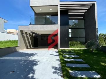 Casa · 225m² · 4 Quartos · 2 Vagas · Casa de condomínio com 3 suítes à venda