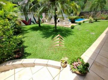 6502d213a06c925ce092bbe76b0f6a0d6d1d088c · Casa com 3 dormitórios sendo 1 suíte, 6 vagas, piscina, área gourmet à venda, 367 m² por R$ 2.400.0
