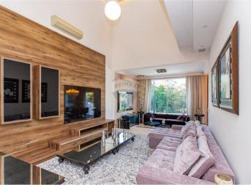 Casa · 440m² · 4 Quartos · 5 Vagas · Casa luxuosa no City América