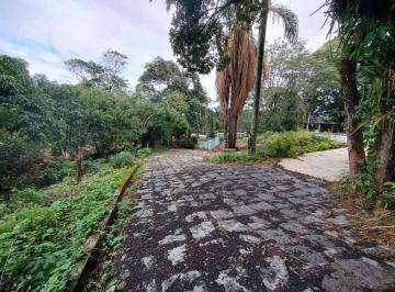 03370d0ca4da25a0df98b3a7e8ae949cd709db8f · Terreno espetacular em localização privilegiada! No alto de uma colina, ao lado do Horto Florestal
