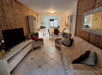 Apartamento · 148m² · 3 Quartos · 1 Vaga · Apartamento de 148m² com 3 quartos (1 suíte) na Praia Brava em Florianopolis.