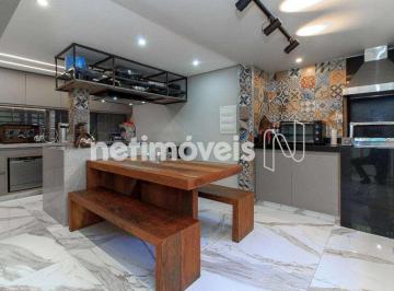 Apartamento · 120m² · 4 Quartos · 2 Vagas · Apartamento de 4 Quartos à Venda em Localização Privilegiada - 121m²;, Totalmente Reformado
