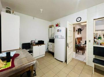 Casa Venda de 2 quartos · Casa com churrasqueira / Piscina