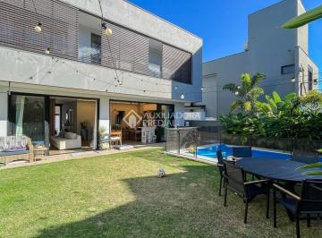 Casa · 234m² · 4 Quartos · Casa de alto padrão em condomínio fechado no Campeche