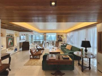 Apartamento · 220m² · 3 Quartos · 2 Vagas · Viva de frente para o mar em Piedade: 220m², reformado, 3 suítes e localização privilegiada