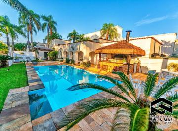 Casa · 400m² · 4 Quartos · 4 Vagas · LINDA CASA NO JD. ACAPULCO! 1000 m² DE TERRENO, C/ PISCINA E CHURRASQUEIRA