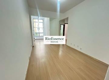 Apartamento · 60m² · 2 Quartos · 1 Vaga · Apartamento 2 quartos (1 suíte) em Copacabana – Frente, 60m², perto do Metrô ArcoVerde