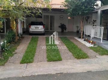 Casa · 206m² · 3 Quartos · 4 Vagas · Sobrado para Venda no Condomínio Bosque dos Ipês, Jardim Califórnia - Jacareí/SP