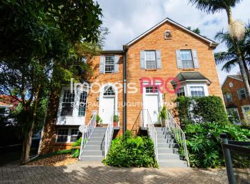 Casa · 220m² · 4 Quartos · 2 Vagas · Uma Joia Rara no Brooklin Velho: Residência estilo Vitoriano em condomínio fechado