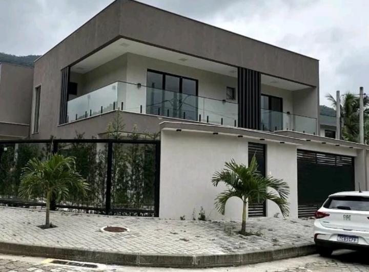 Foto do imóvel - Encante-se com essa incrível casa no coração do Recreio dos Bandeirantes, no Rio de Janeiro