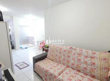 Apartamento · 52m² · 2 Quartos · 1 Vaga · Apartamento com 2 quartos sendo 1 suíte disponível para venda no bairro Laranjeiras em Uberlândia-MG