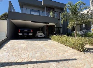 Casa · 223m² · 3 Quartos · 4 Vagas · Casa de Condomínio para venda em Condomínio Residencial Flor Da Serra de 223.00m² com 3 Quartos, 3 S