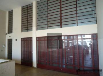 Comercial · 220m² · Sala Comercial para alugar em Centro de 220.00m²