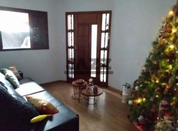 Casa · 200m² · 5 Quartos · 2 Vagas · Casa com 5 Quartos, Suíte com Closet e 200m² no Jardim Pararangaba