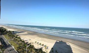 Apartamento · 204m² · 3 Quartos · 1 Vaga · Oportunidade na cidade de Praia Grande, próximo ao mar