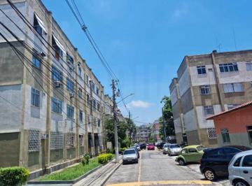 Apartamento · 48m² · 2 Quartos · 1 Vaga · Apartamento - Padrão / Residencial / Pechincha