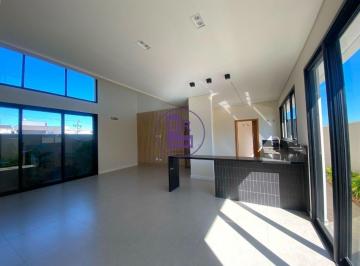 Casa · 200m² · 4 Quartos · 4 Vagas · Residencia Exclusiva com 4 Dormitorios e Espaco Gourmet no Condominio Aracari.