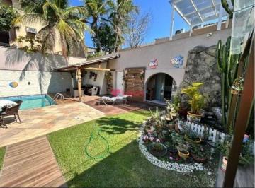 Casa · 720m² · 7 Quartos · 4 Vagas · Lopes B2E vende excelente casa em condominio da Barra da Tijuca- 5 quartos, 7 banheiro, 4 vagas, pis