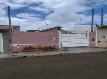 Casa · 70m² · 2 Quartos · 2 Vagas · Casa para alugar em Jardim Araucária de 70.00m² com 2 Quartos e 2 Garagens