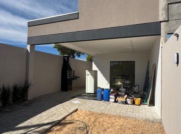 Casa · 76m² · 2 Quartos · 1 Vaga ·
Casa com 2 quartos, sendo 1 suíte, no Plano Diretor Sul de Palmas.