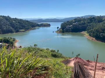 Terreno , Igaratá · Terreno com acesso direto na Represa.