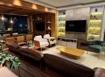 Apartamento · 134m² · 3 Quartos · 3 Vagas · Aluguel de apartamento na Vila Olímpia, São Paulo-SP: 3 quartos, 3 suítes, 4 banheiros e 3 vagas!