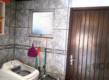 Descubra o Refúgio dos Seus Sonhos no Coração de Porto Alegre!

Imagine viver em · Casa em Medianeira