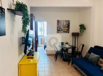 Apartamento · 40m² · 1 Quarto · VENDO QUARTO E SALA MOBILIADO COM 40 m2 PRONTO PARA MORAR OU INVESTIR