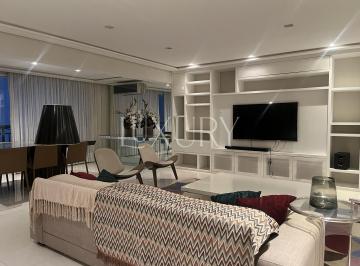 1 · Apartamento mobiliado , bem decorado com 190.0 m², 3 dormitórios sendo 2 suítes e 4 vagas para alu