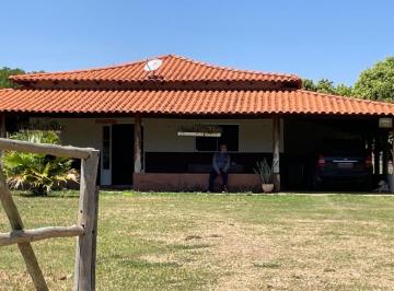 Rural de 3 quartos, Gama · FAZENDA TODA FORMADA COM CURRAL - CELEIRO - RIO QUASE DENTRO DO DF - AC CARRO E PROPOSTA! 98150-8787