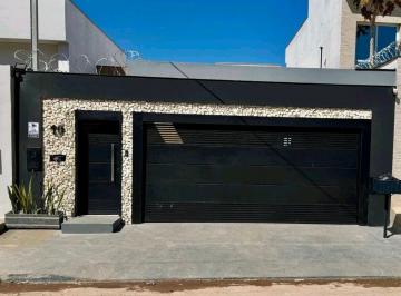 Casa de 2 quartos, Brasília · Vendo na QE 50 do GUARA II espaçosa e moderna!