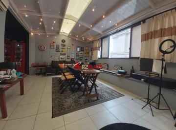 Apartamento · 180m² · 2 Quartos · 3 Vagas · Flat com ótimo preço no bairro Jardins. Confira!