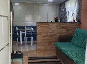 Casa de 2 quartos, Ribeirão Pires · Casa simples próximo ao centro de Ribeirão Pires.