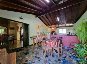 Casa · 230m² · 5 Quartos · 2 Vagas · Casa para venda em Jardim São Vito de 229.75m² com 5 Quartos, 3 Suites e 2 Garagens