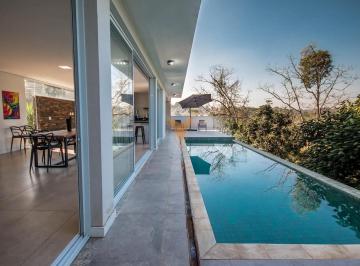 Casa · 436m² · 4 Quartos · 8 Vagas · Casa para venda em Chácara Dos Lagos de 435.90m² com 4 Quartos, 4 Suites e 8 Garagens