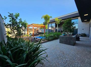 Casa · 225m² · 3 Quartos · 2 Vagas · Casa de Condomínio para venda em Jardim Pau Brasil de 225.00m² com 3 Quartos, 1 Suite e 2 Garagens