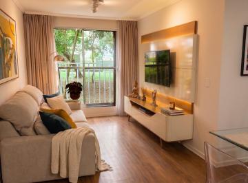 Sala com vista para o bosque · Apartamento 3 quartos no Villaggio Padova com a melhor vista do condomínio
