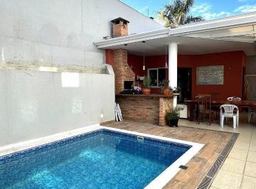 Casa · 246m² · 3 Quartos · 4 Vagas · Casa de Condomínio para venda em Itapeva de 246.50m² com 3 Quartos, 3 Suites e 4 Garagens
