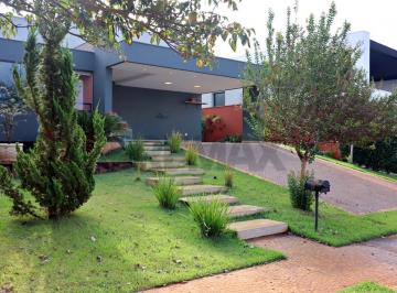 Casa · 208m² · 3 Quartos · 4 Vagas · Casa de Condomínio para venda em Alphaville de 208.00m² com 3 Quartos, 3 Suites e 4 Garagens