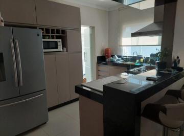 Casa · 210m² · 3 Quartos · 2 Vagas · Casa para venda em Parque Jardim Europa de 210.00m² com 3 Quartos, 1 Suite e 2 Garagens